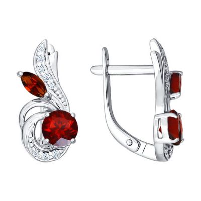 Фигурные серебряные серьги с гранатами и фианитами