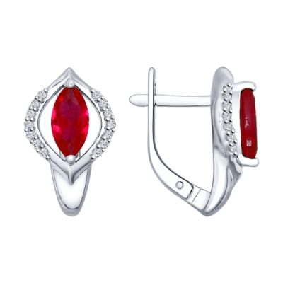 Серебряные серьги с рубиновым корундом огранки маркиз